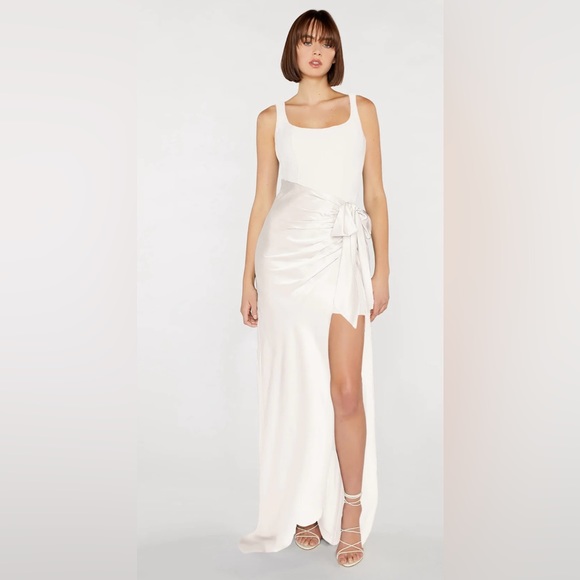 Cinq à Sept MARIAN GOWN in Ivory NWT Size 4 - Picture 2 of 16